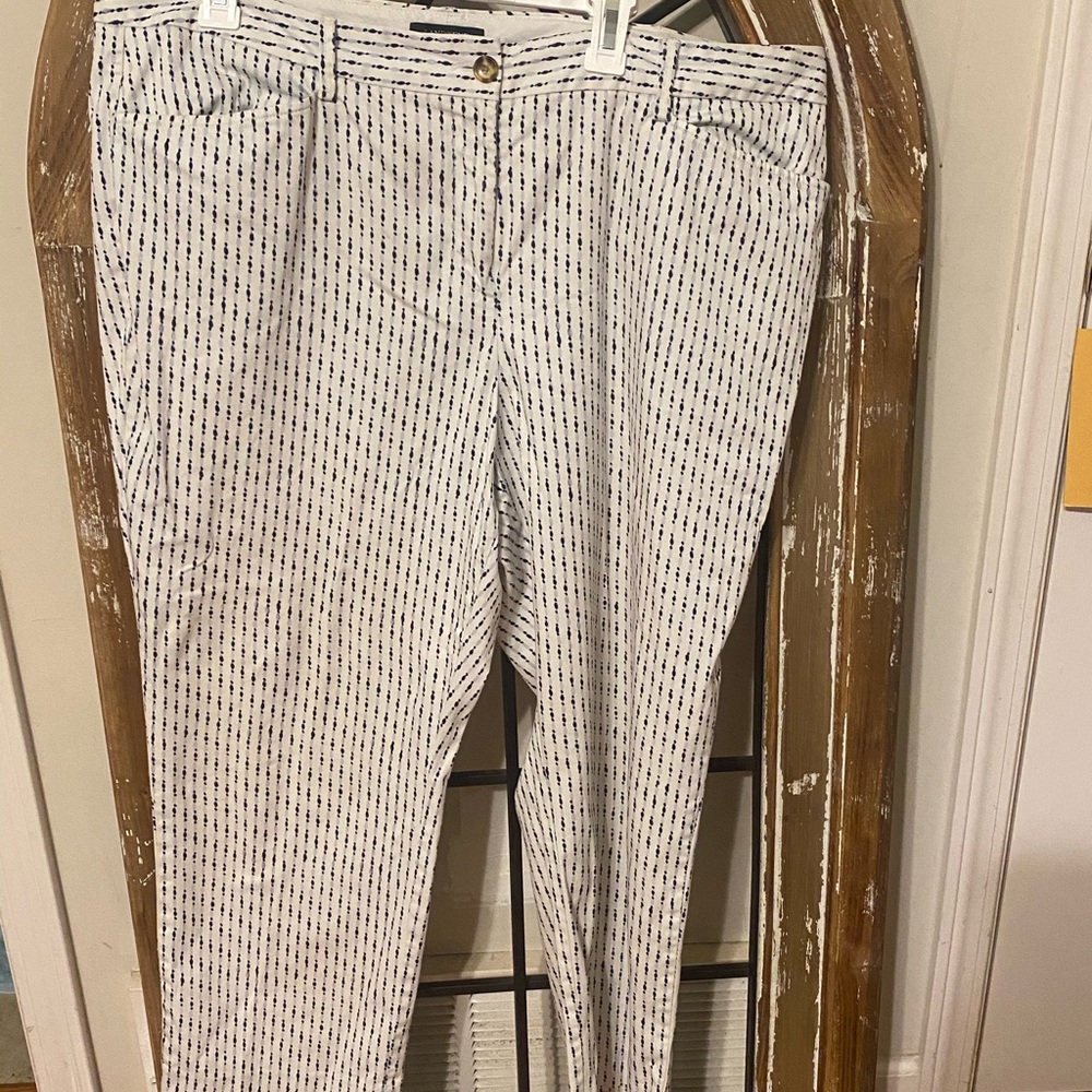 Land’s End striped capris size 18